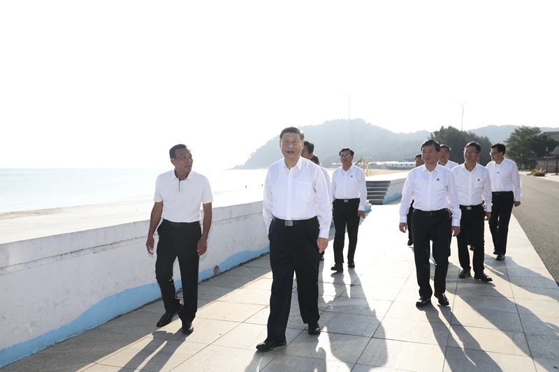 習近平在福建考察時強調(diào)：扭住目標不放松 一張藍圖繪到底 在中國式現(xiàn)代化建設中奮勇爭先